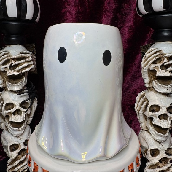 DW Home GIANT 60 Oz Iridescent White Halloween Ghost Candle Pumpkin Apple Scent - Picture 2 of 10